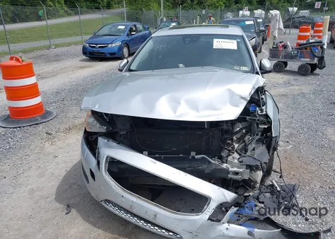 2012 Volvo S60 T5 z USA, uszkodzony, nr VIN YV1622FS1C2089122